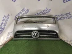 Решетка радиатора Volkswagen Touareg КРОССОВЕР 3.2