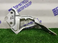 Петля капота передняя левая Volkswagen Touareg