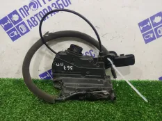 Замок боковой двери передний правый Lada X-Ray