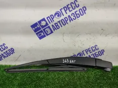 Поводок стеклоочистителей задний Lada X-Ray