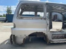 Молдинг на крыло задний правый Hyundai Starex