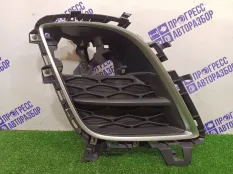 Решетка в бампер передняя правая Mazda CX-7