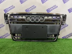 Решетка радиатора Audi A4 B8