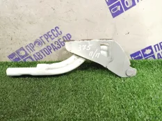 Петля капота передняя правая Hyundai Solaris СЕДАН