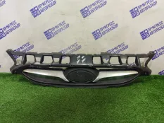 Решетка радиатора передняя Hyundai Solaris СЕДАН