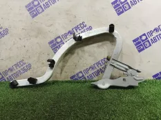 Петля крышки багажника задняя левая KIA Rio 4 1.4