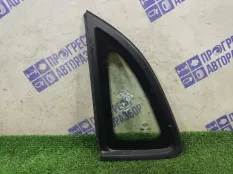 Стекло форточка боковое заднее левое Kia Rio 3