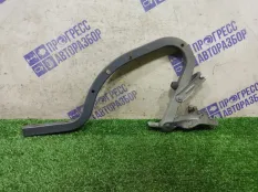 Петля крышки багажника задняя левая Hyundai