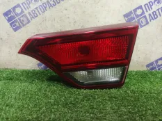 Фонарь правый Kia Rio 4 1.4 G4LC 2017