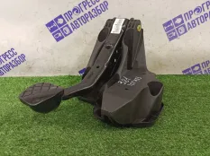 Педаль тормоза Volkswagen Polo СЕДАН 1.6 CFNA 2013