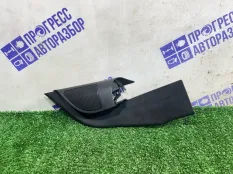 Крышка зеркала передняя правая Ford Focus 2