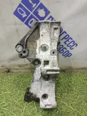 Кронштейн генератора Renault Megane 2 СЕДАН 1.6