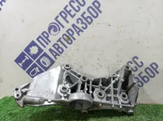 Кронштейн генератора Renault Megane 2 СЕДАН 1.6