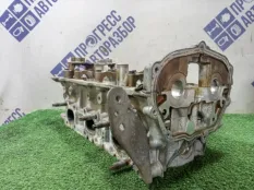 Головка блока цилиндров (ГБЦ) правая Nissan Teana