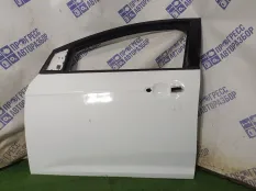 Дверь передняя левая Ford Focus 3 1.6 2012