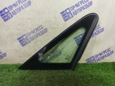 Стекло форточка боковое переднее правое Opel