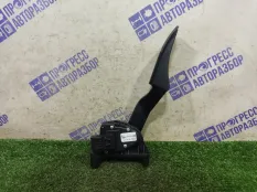 Педаль газа Opel Zafira МИНИВЭН Z18XER 2008