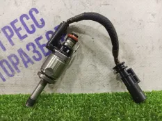 Форсунка топливная Volvo XC90 ВНЕДОРОЖНИК 2.0