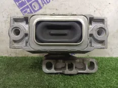 Подушка двигателя передняя правая Volkswagen Jetta