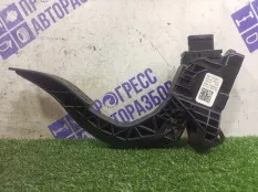 Педаль газа Audi Q7 CZZA 2017