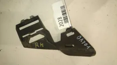 Кронштейн фары Volvo V50 2004-2007 30678262, передний правый