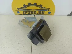 Антенна GPS Ford Kuga 2014 1918572 CBS