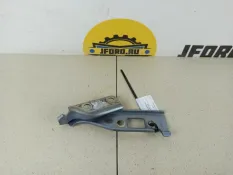 Петля капота Ford Fiesta 2006 1324621 MK 5, правая
