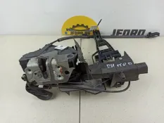 Замок двери Ford Focus 3 2011 2099454 CB8, передний правый
