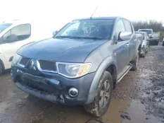 Бачок расширительный Mitsubishi L200 2006 MN135072 KB4T 2.5 D 4D56