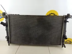 Радиатор охлаждения Volvo V50 2009 30741094 2.0 D D4204T