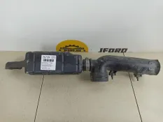 Резонатор воздушного фильтра Suzuki Grand Vitara 2002 1376152D00 XL-7 2.7 H27A