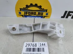 Кронштейн бампера Mitsubishi Pajero 4 2007 6400A593 SUV 5, передний левый