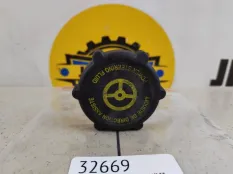 Крышка бачка гидроусилителя Ford Focus 2 2006 1341300 1.6 HXDA