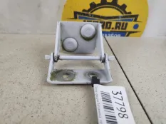 Петля крышки багажника Ford Focus 3 2011 1744701 CB8, левая