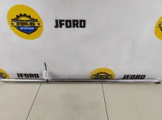 Уплотнитель стекла Volvo XC90 2019 31479472 L_A2, задний правый