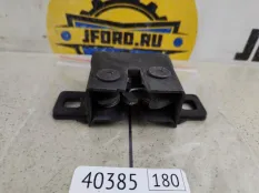 Замок капота Land Rover Discovery 5 2017 LR065340 L462