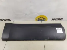 Накладка на дверь Land Rover Discovery 5 2017 LR082944 L462, задняя правая