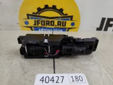 Замок бардачка Land Rover Discovery 5 2017 LR035176 L462
