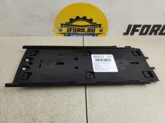 Крышка на консоль подлокотника Land Rover Discovery 5 2017 LR082585 L462