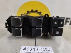 Блок кнопок стеклоподъемников Lexus NX300 2019 8404078040 Z10
