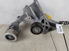 Кронштейн генератора Mitsubishi Outlander 2021 1801A100 GF7W 2.0 4J11