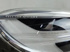 Фара Volvo V40 2017 31677029 MV, правая