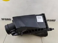 Корпус воздушного фильтра Land Rover Discovery 5 2019 LR095546 L462 3.0 D 30DDTX