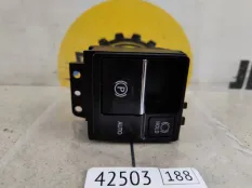 Кнопка стояночного тормоза Lexus RX450h 2019 8439048020 GYL25