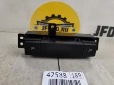 Блок кнопок обогрева сидений Lexus RX450h 2019 8475248040 GYL25, задний