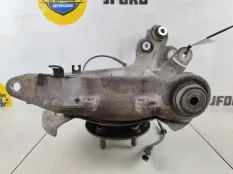 Кулак поворотный Land Rover Discovery 5 2019 LR098784 L462 3.0 D 30DDTX, задний левый
