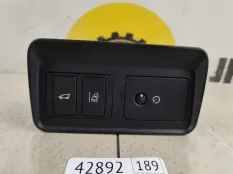 Блок кнопок Land Rover Discovery 5 2019 LR061000 L462