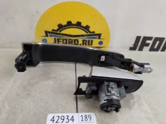 Ручка двери внешняя Land Rover Discovery 5 2019 LR098251 L462, передняя левая