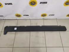 Накладка на порог Ford Kuga 2011 1684727 CBV, правая