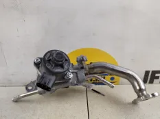Клапан ЕГР Toyota C-HR 2020 2562037140 ZYX11 1.8 2ZR-FXE